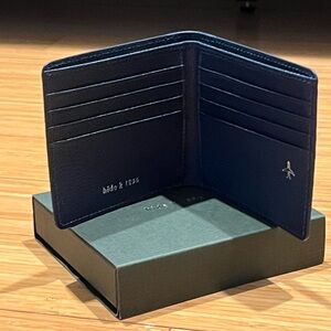 Hide K 1896 RFID Leather Bifold Wallet Blue Carbon Fiber